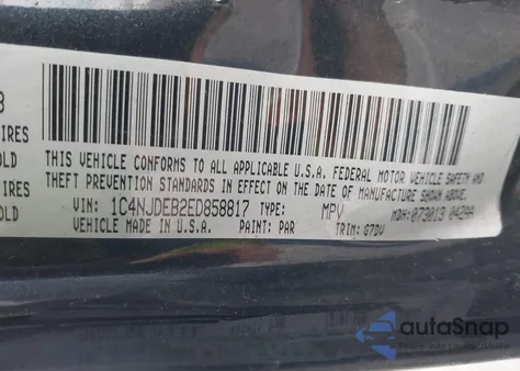 2014 Jeep Compass Latitude z USA, uszkodzony, nr VIN 1C4NJDEB2ED858817